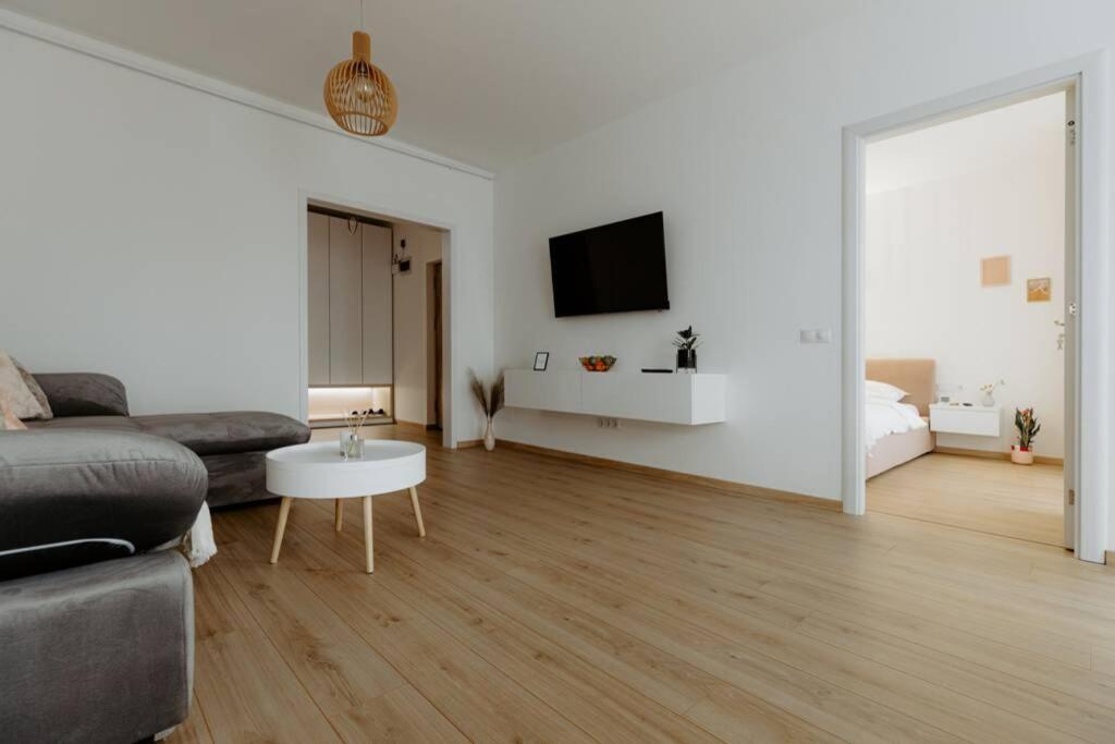 Nest Inn Oasis Residence Baia Mare Zewnętrze zdjęcie